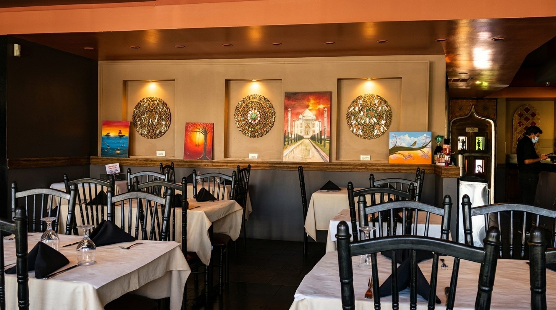 A Pasadena table since 1992